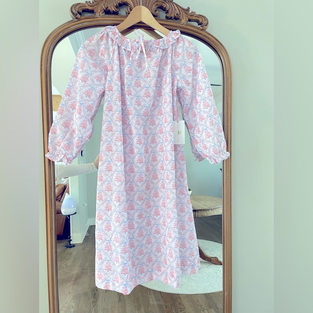 NWT Cecil & Lou Girls Nightgown Pink Trees Size 10 Christmas Pajamas